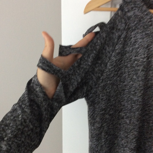 NWOT open shoulder strappy long sleeve top - Picture 2 of 2